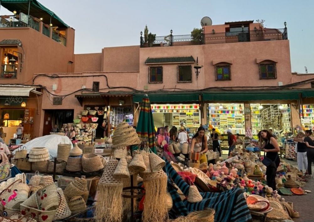 photo d'un souq à Marrakech