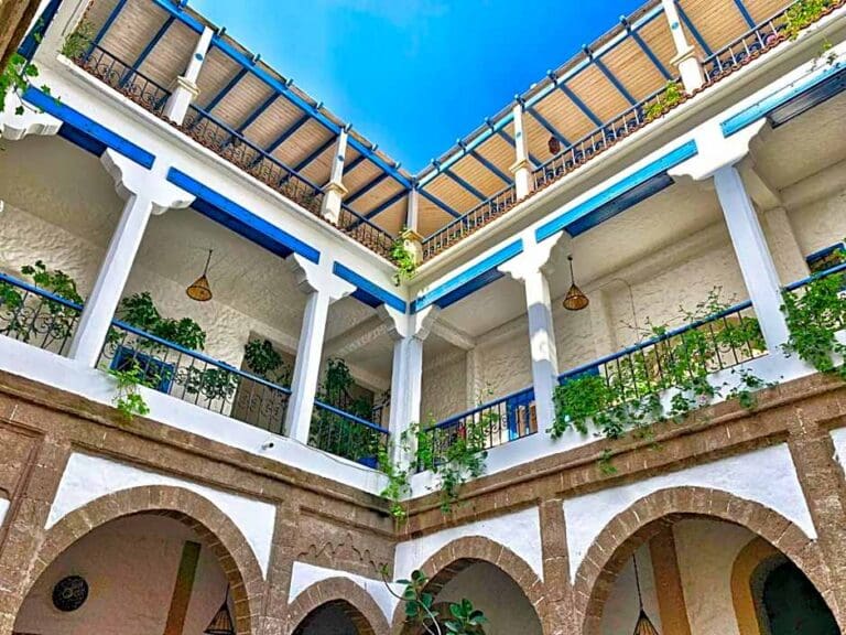 Cour d'un riad à Essaouira